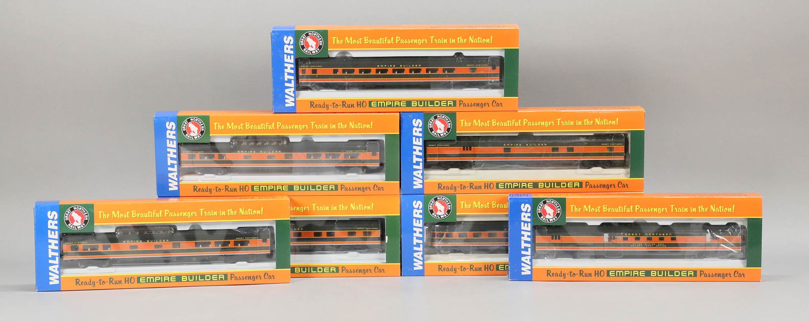 Lot of 7 Walthers Passenger Trains - HO Scale (1 of 13)