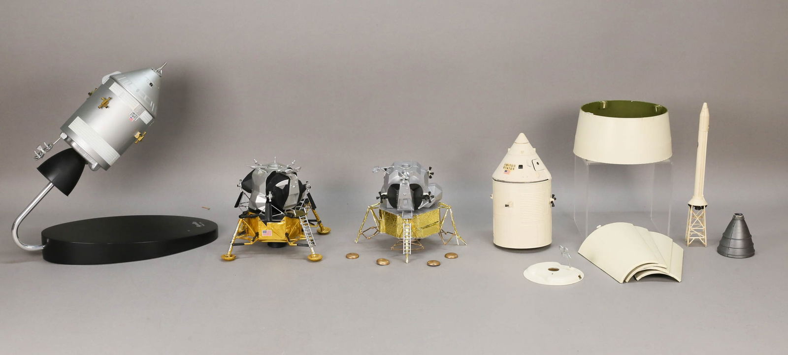 Lot of 4 - Nasa 1/48 Apollo, Capusule + More (1 of 20)
