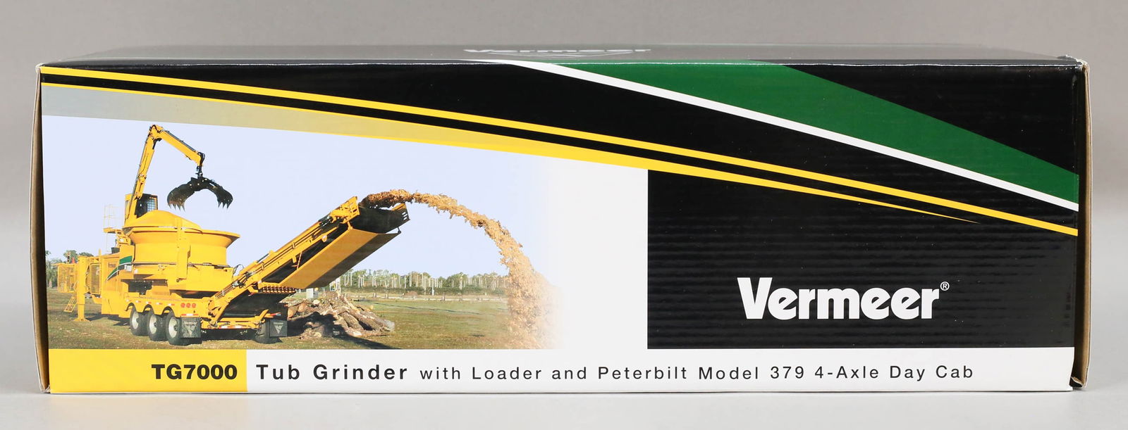 Vermeer Tub Grinder w/ Loader & Peterbilt Model (1 of 6)