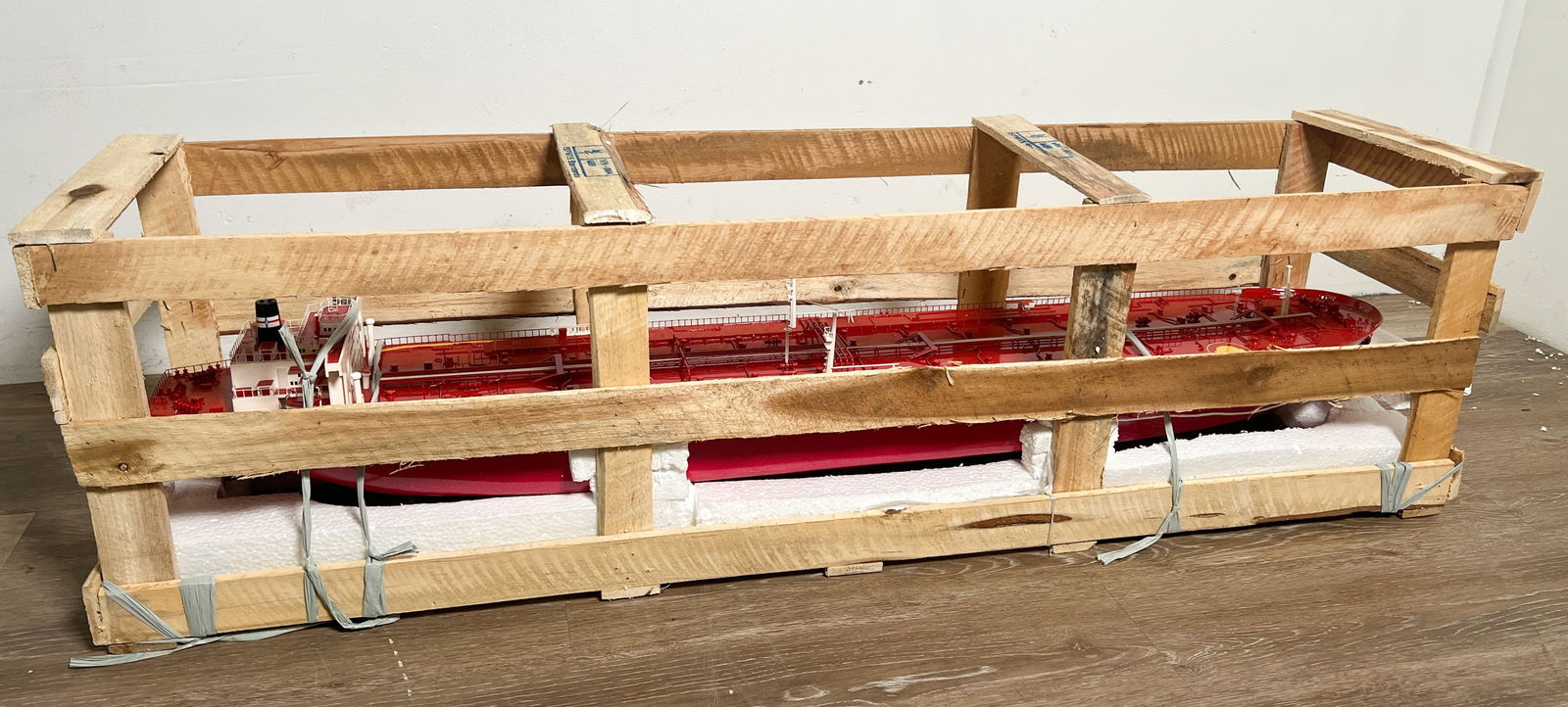 Knock Nevis Model Tanker Ship (1 of 9)