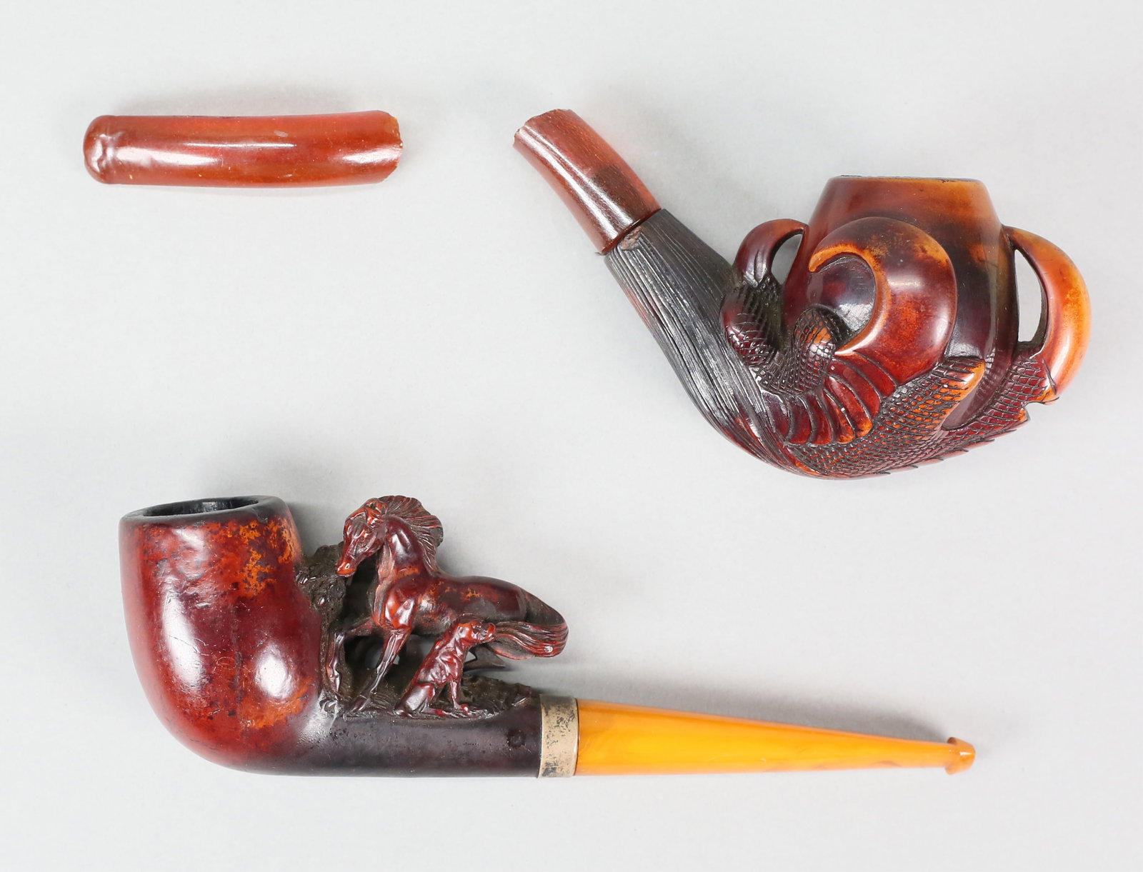 2 Wood Carved Pipes (1 of 14)