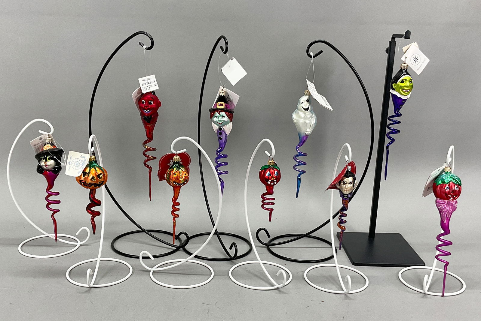 10 Halloween Ornaments - Radko Fraga Slavic Treas: 10 Halloween Ornaments Most w/ Tags, Radko, Fraga, Slavic Treasures. Includes Radko Spirit Pumpkin #990700, Wanda Kitty Kitty #990540, Halloween Clown #89-060-8, Tricks for Treats #98-047-0, Spirit/Pu