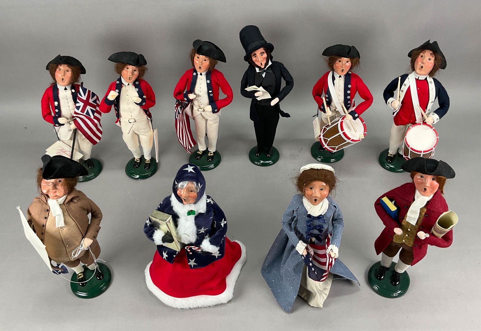 10 Byers Choice Williamsburg Christmas Carolers (1 of 15)