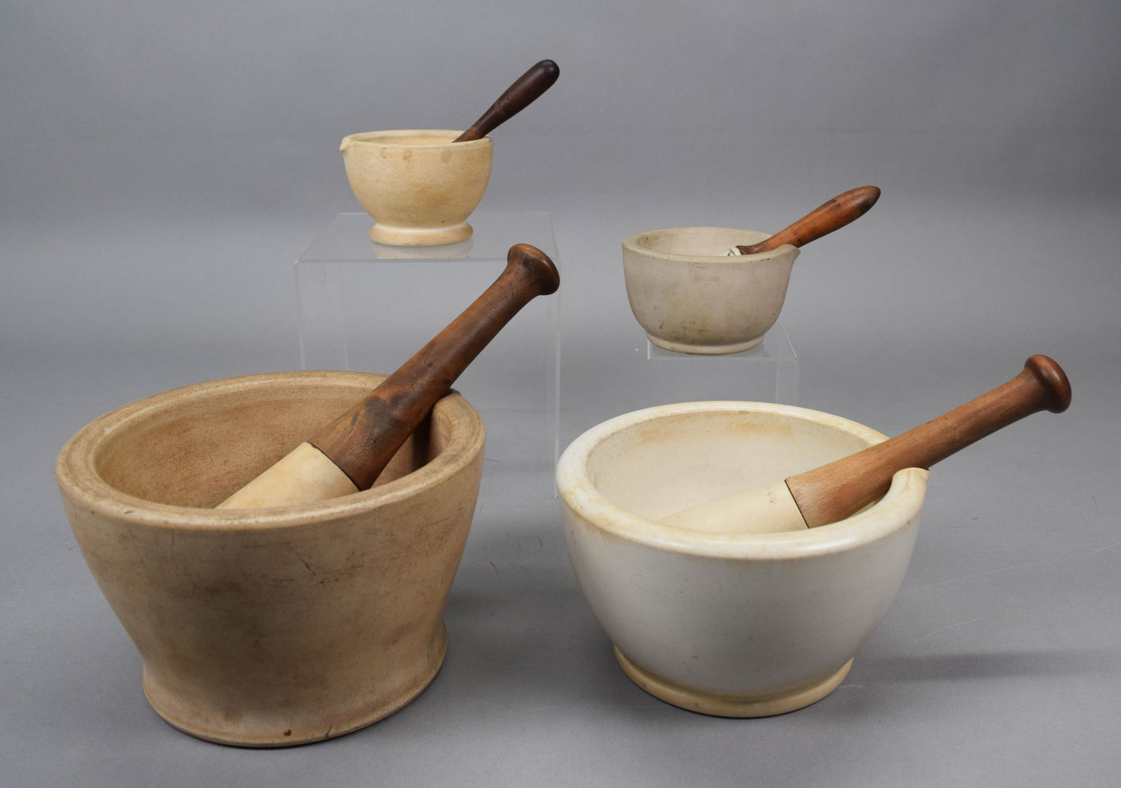 4 Drug Store Mortar & Pestles Stoneware Wedgwood (1 of 18)