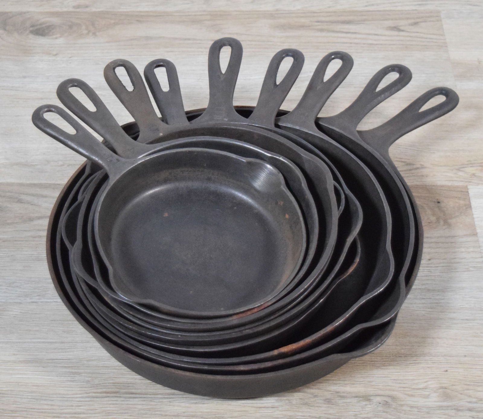 9 Griswold Cast Iron Skillets Nos. 3-11 (1 of 16)