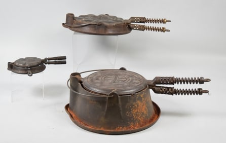 3 Griswold Waffle Irons With Bases