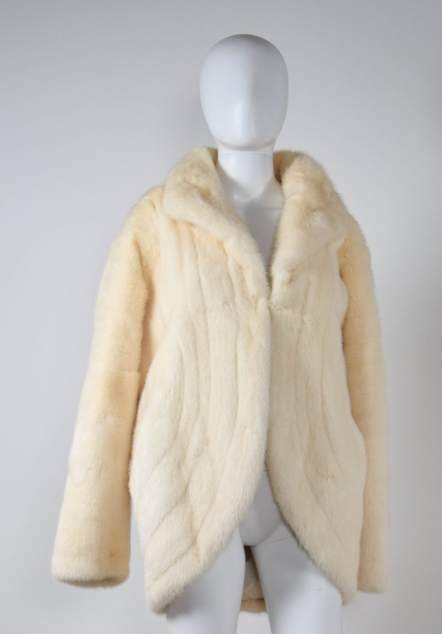 Vintage Edwards-Lowell White Mink Fur Coat (1 of 10)