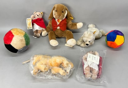7 Steiff Stuffed Animals & Toys