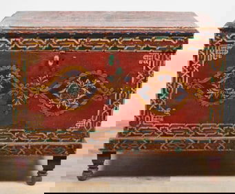 Indian Painted Trunk