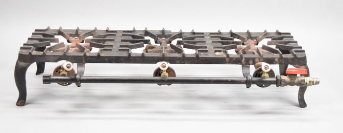 Griswold 203 Cast Iron 3 Burner Stove