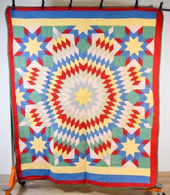 Vintage Texas Star Pattern Quilt