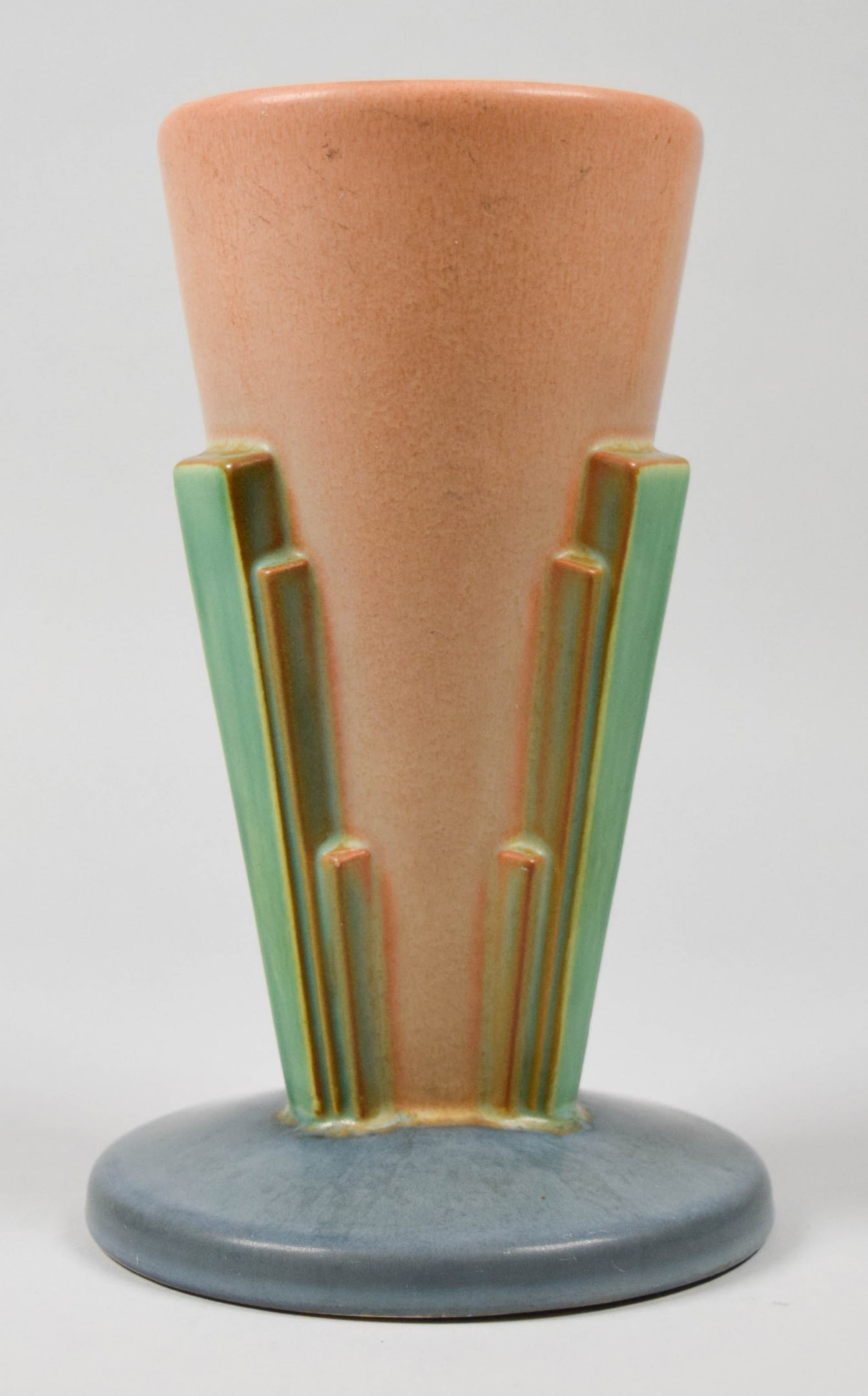 Roseville Pottery Futura Vase Cone (1 of 10)