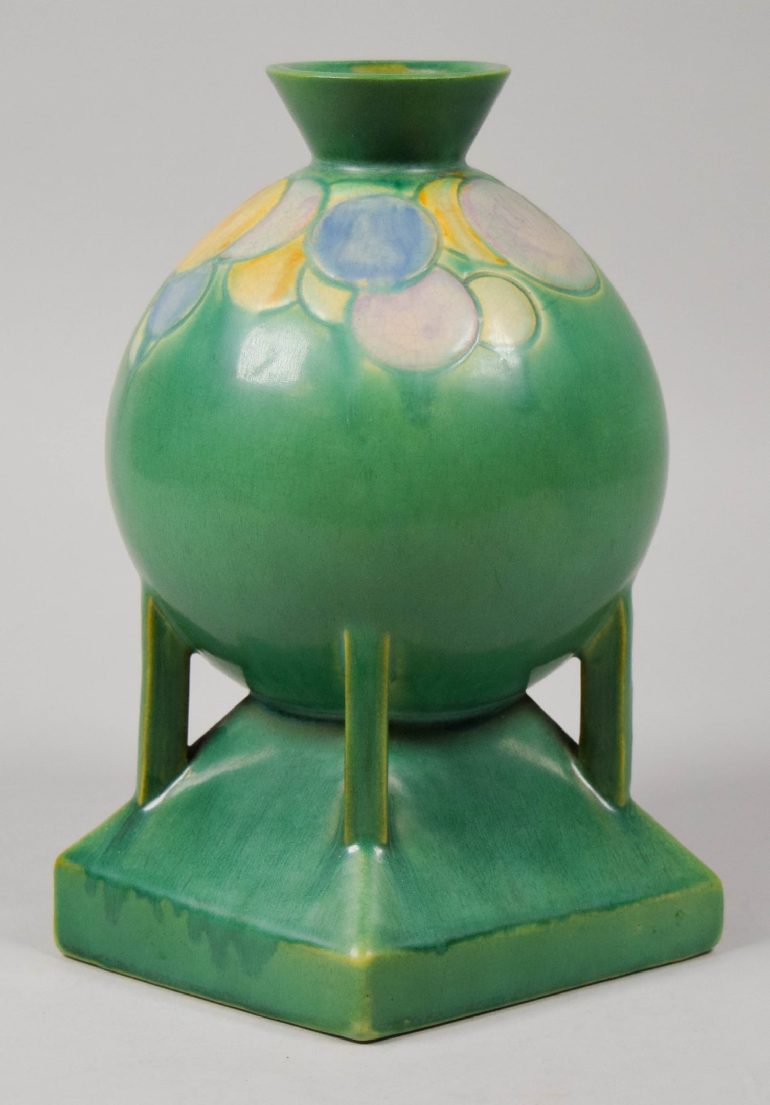 Roseville Pottery Futura Vase Balloon: Roseville Pottery Futura "Balloon" globe vase. Roseville Pottery paper label to the underside. 8 1/2"H. Crazing throughout.Provenance: The Estate of Dr. Benard Dreyer. Dr. Benard Dreyer, past presiden