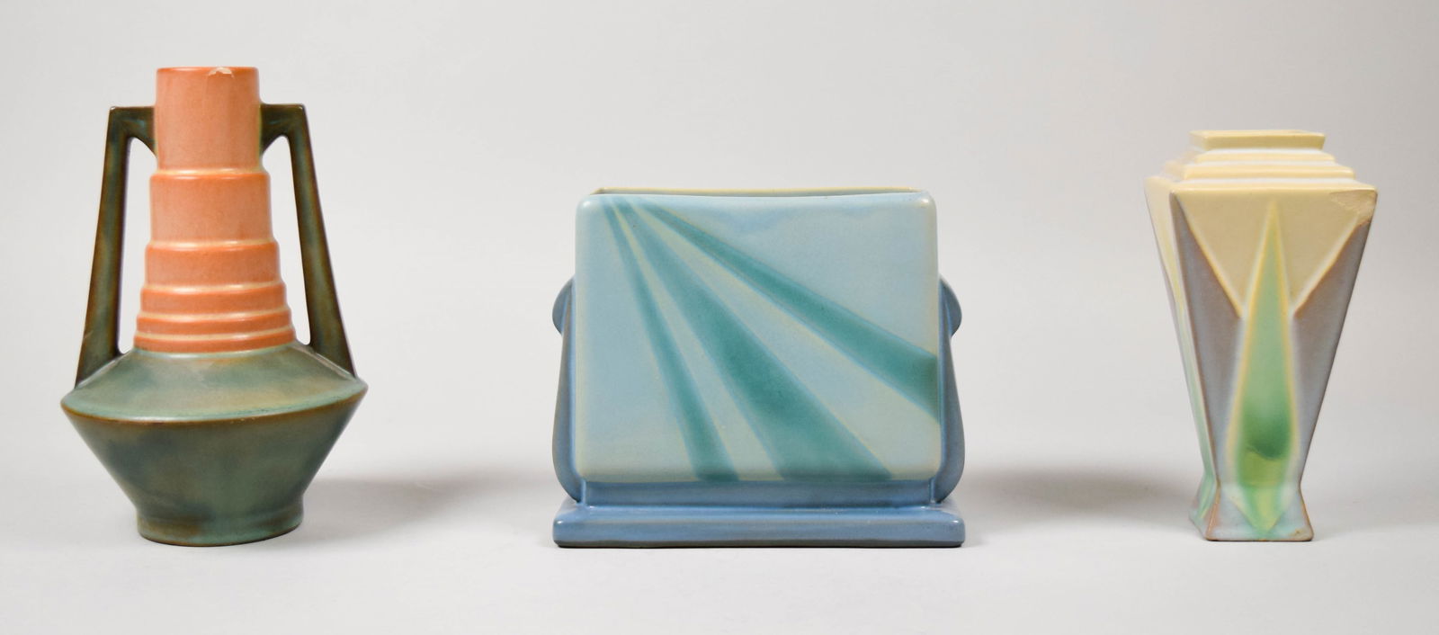 3 Pieces Roseville Pottery Futura (1 of 13)