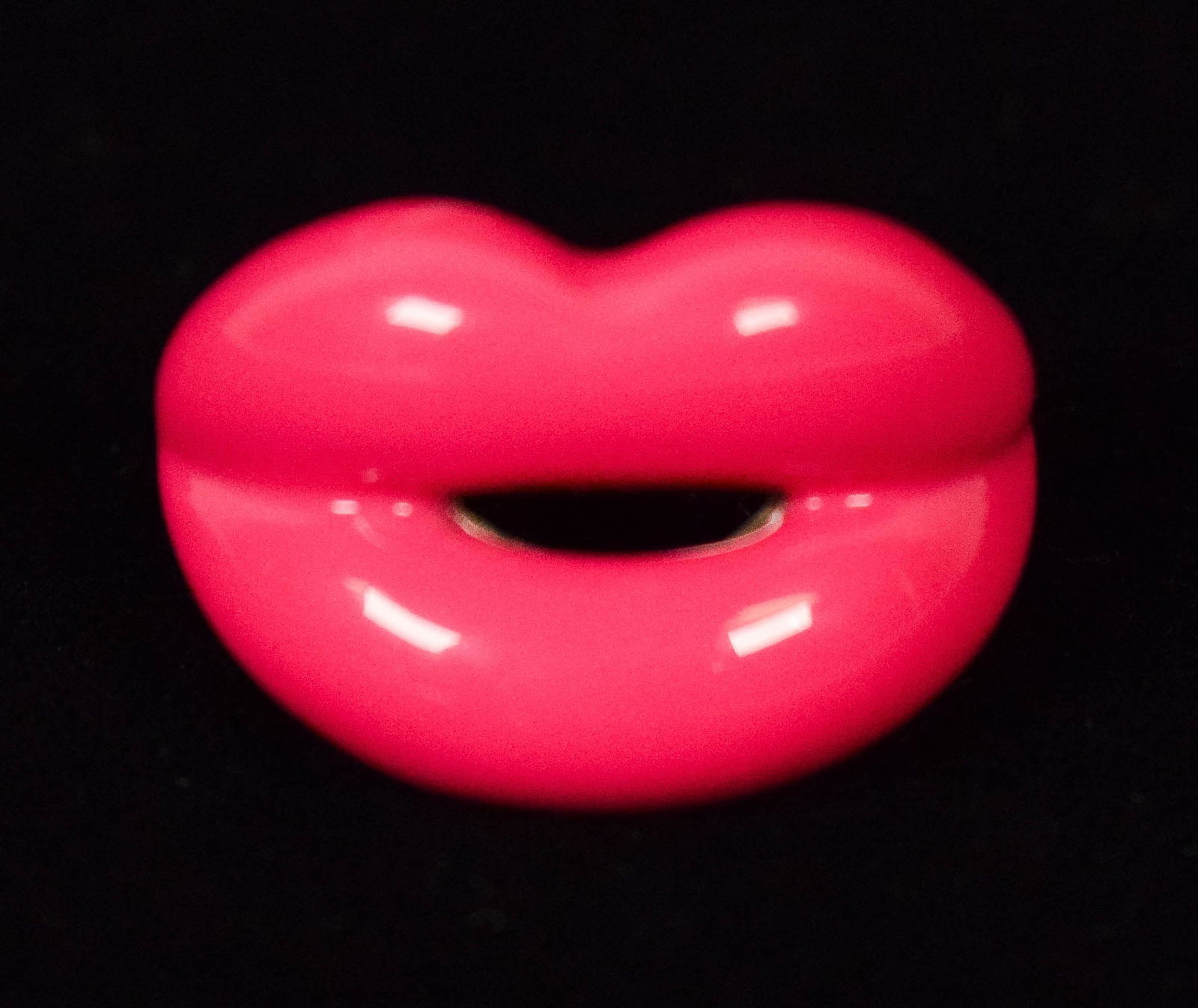 Solange Azagury Partridge Sterling Lips Ring (1 of 9)