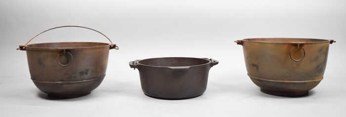 3 Pieces Griswold Cast Iron Dutch Oven, Bowls