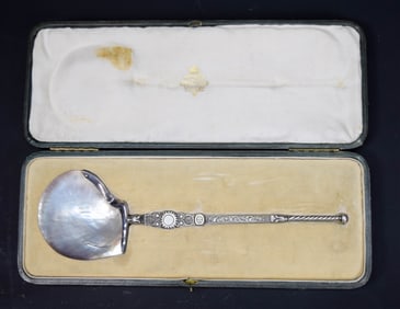Child & Child English Sterling & MOP Spoon