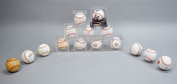 15 Baseballs Some Autographed Jeter, Jackson