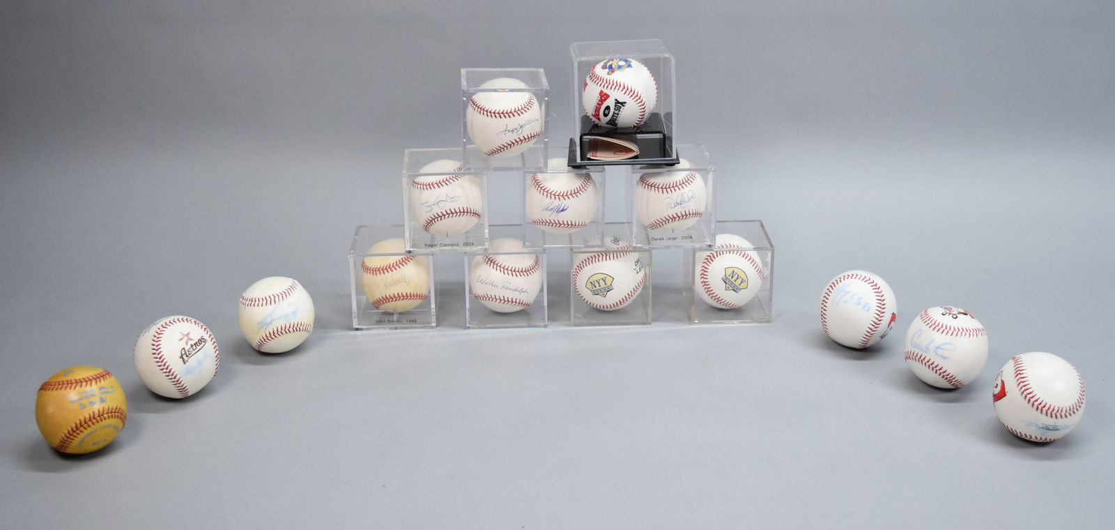 15 Baseballs Some Autographed Jeter, Jackson (1 of 11)