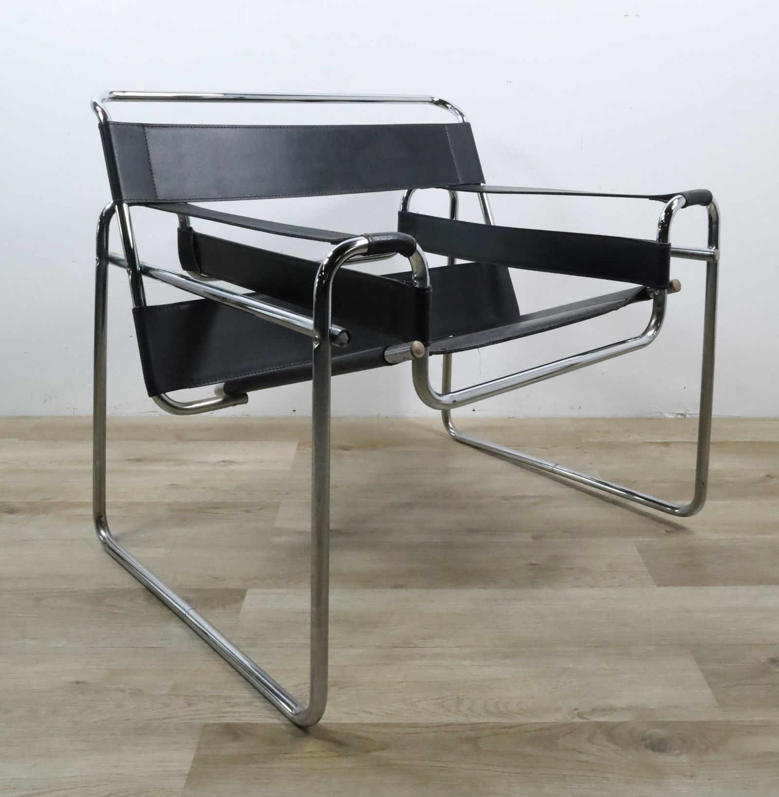 Marcel Breuer Style Wassily Chair (1 of 16)
