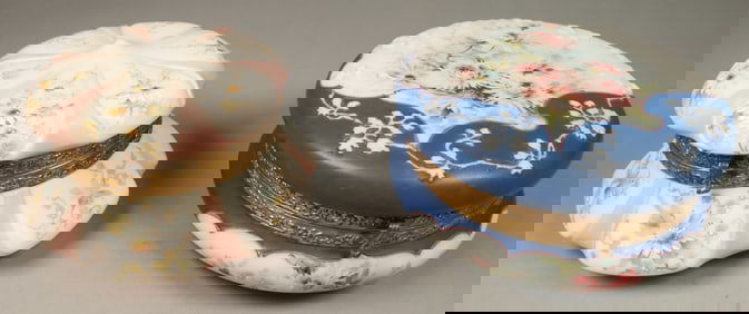 2 Wave Crest Dresser Boxes