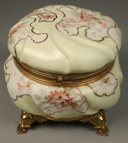 Wave Crest Footed Dresser Box