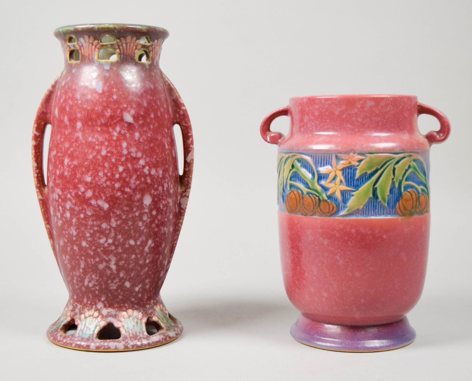 2 Roseville Pottery Vases Ferella & Baneda (1 of 8)