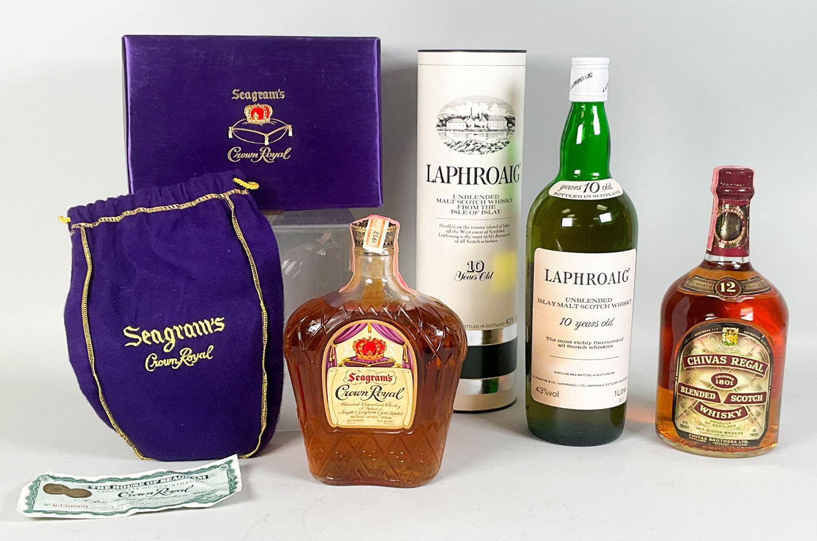 Vintage Whiskies 1952 Crown Royal (1 of 11)