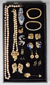 Lot Vintage Costume Jewelry Miriam Haskell, Hagler