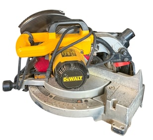 Dewalt DW703 10" Compound Miter Saw