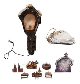 A Christmas Carol Model Pieces, Prop Lantern