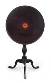 Queen Anne Style Flip-Top Table