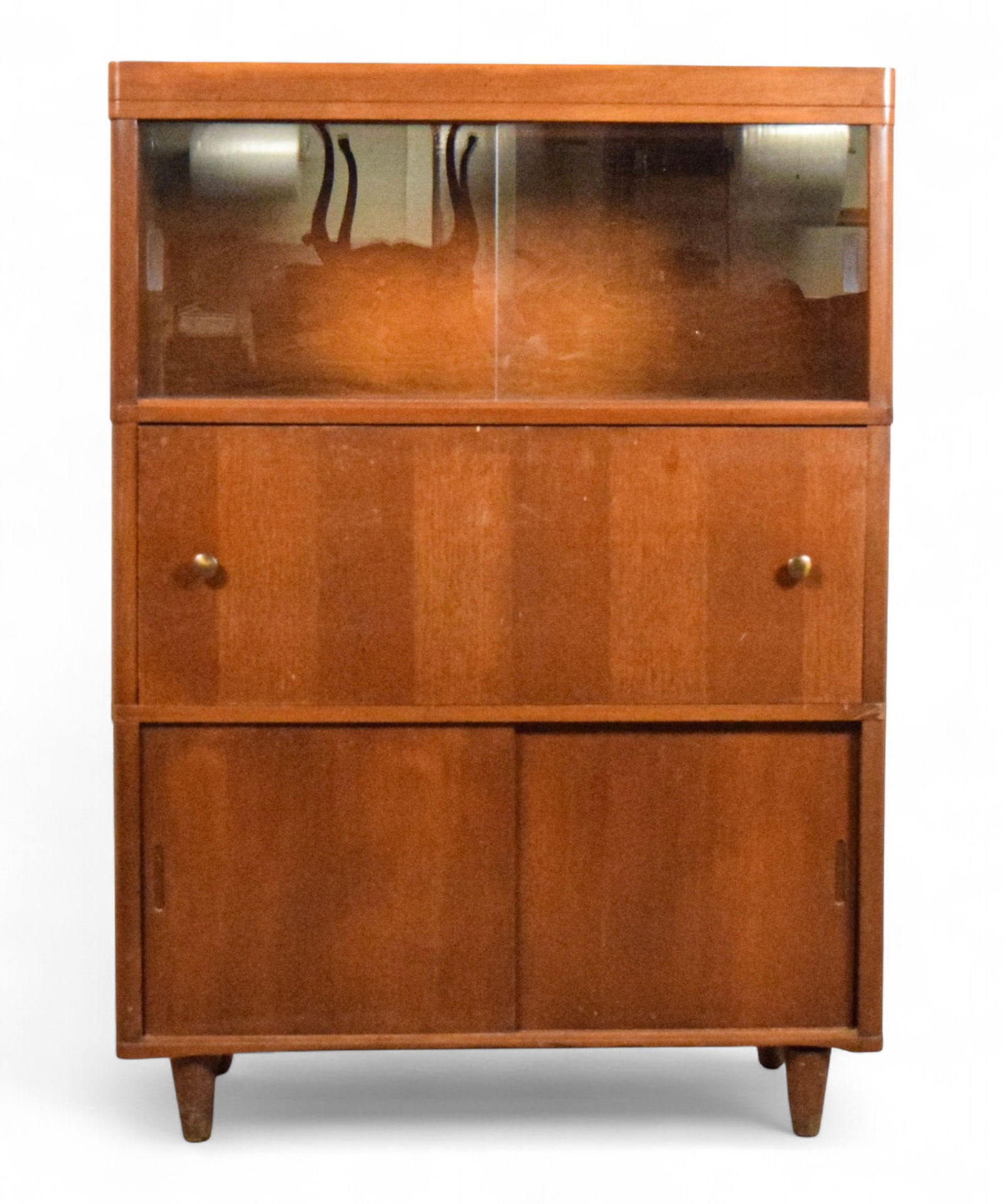 Nucraft Mid-Century Modern Cabinet (1 of 16)