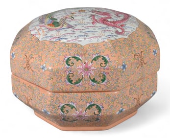 Chinese Porcelain Octagonal Box