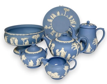 Wedgwood Jasperware Teapots, Pedestal Bowl