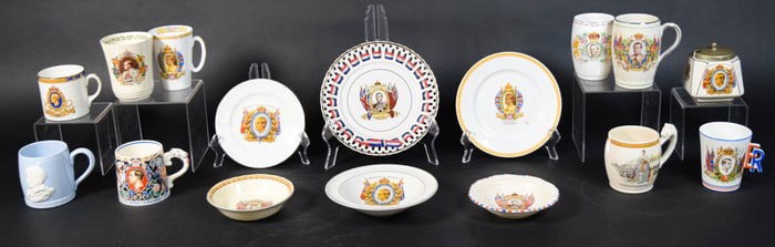 16 Pieces Coronation Porcelain Edward VIII 1937