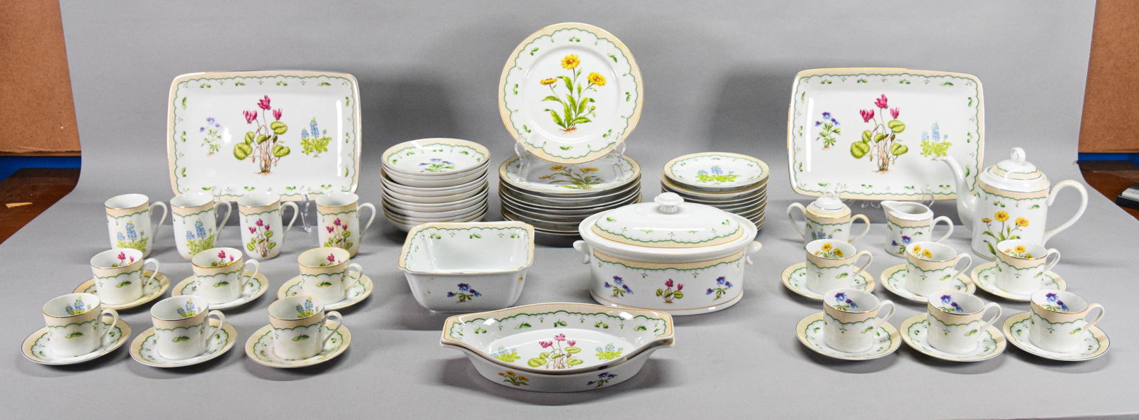 70 Pcs Georges Briard Victorian Garden Dinnerware: 70 pieces Georges Briard porcelain dinnerware, in the Victorian Gardens pattern. Service for 9+, including 9 dinner plates, 12 salad plates, 12 saucers, 12 cups, 4 mugs, 12 bowls, lidded casserole, li