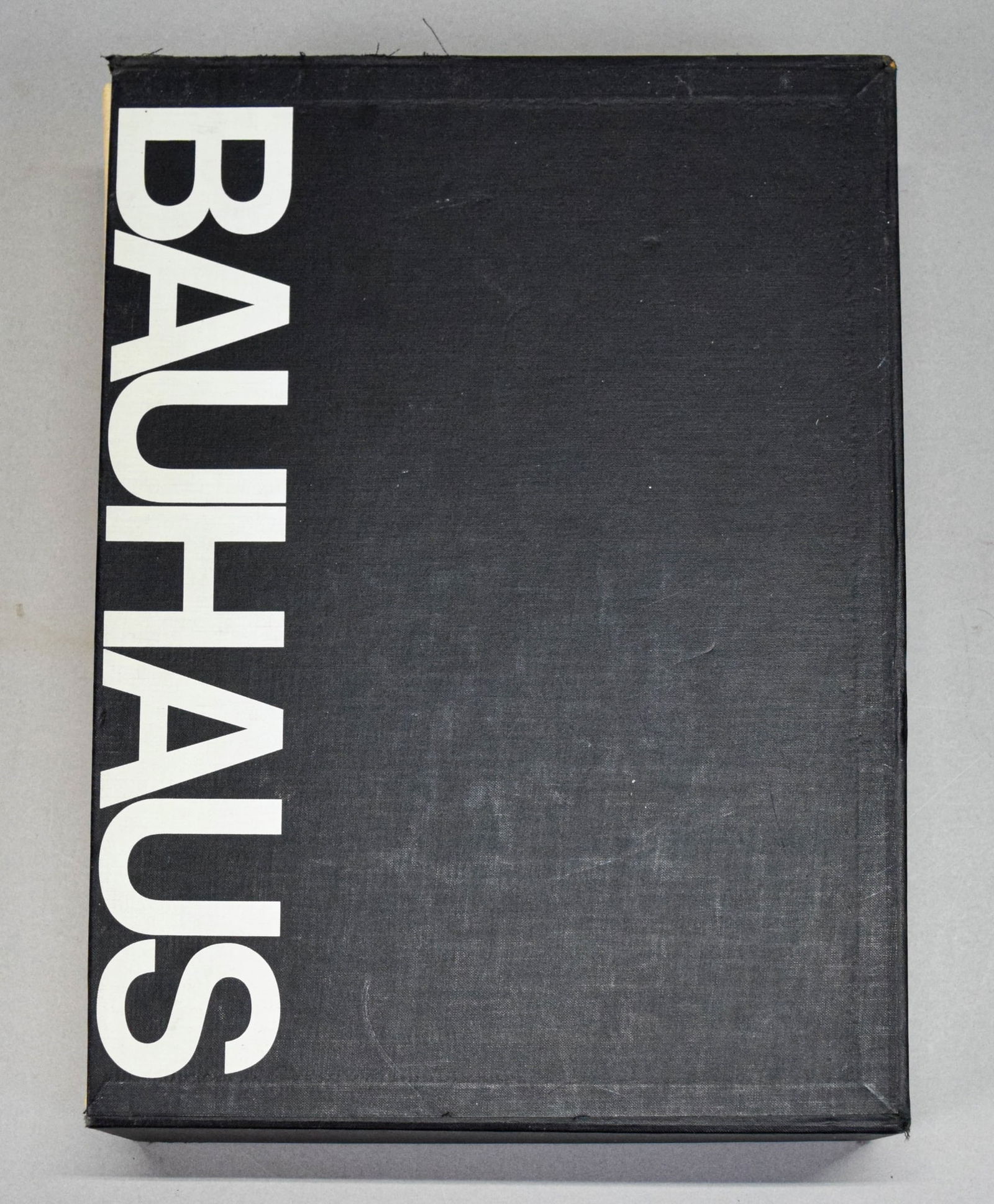 The Bauhaus Book Hans M. Wingler 1976: Hans M. Wingler, The Bauhaus: Weimar, Dessau, Berlin, Chicago; The MIT Press, English edition, second printing, 1976. With slipcase 14 3/4" x 10 1/2" x 2 3/8". Slipcase with scratches, fraying along