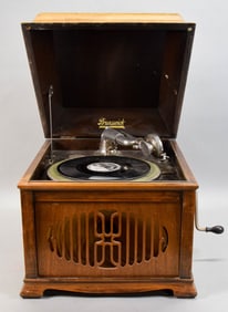 Brunswick Model 105 Phonograph