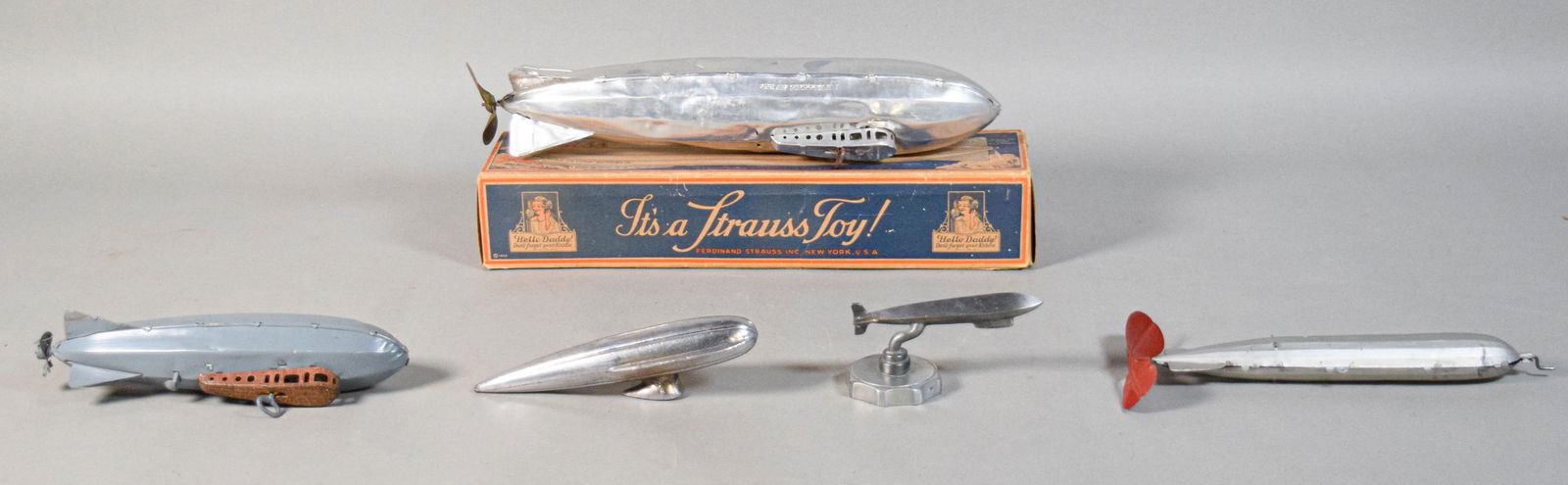 5 Zeppelins Tin Toys, Car Mascots (1 of 20)