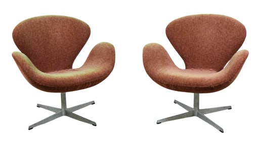 Pair of Arne Jacobsen for Fritz Hansen Swan Chairs