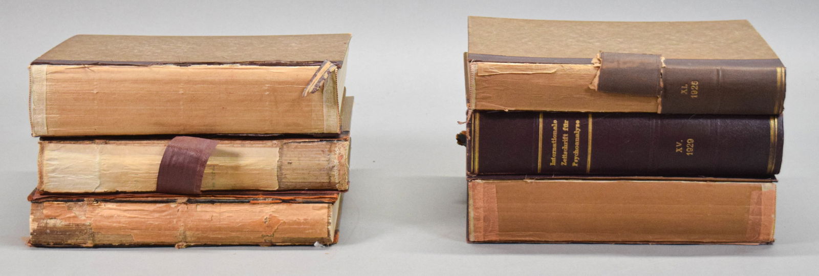 6 Volumes Freud Journal of Psychoanalysis: Sigmund Freud, 6 volumes, Internationale zeitschrift fur psychoanalyse. In German. Volumes 1, 2, 11, 12, 15, 16. Volume I, 1913; and II, 1914 (Internationale zeitschrift fur arztliche psychoanalyse),