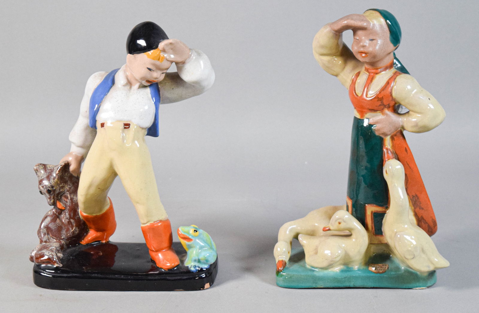 2 Komlos Pottery Figures (1 of 20)