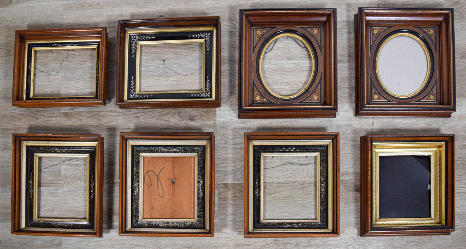 8 Vintage Frames (1 of 8)