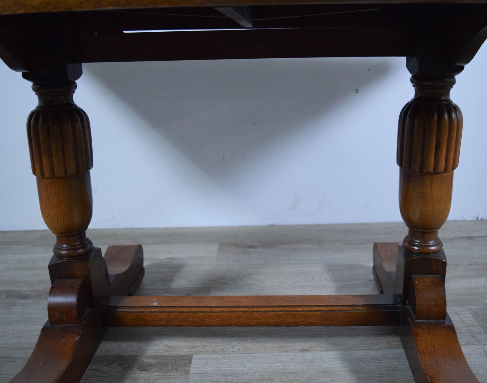 Oak Draw Leaf Pub Table - 12