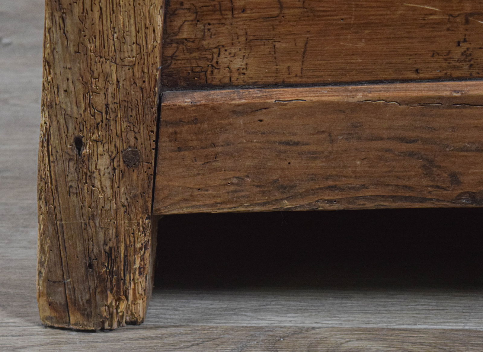 Pine Settle Bench - 16