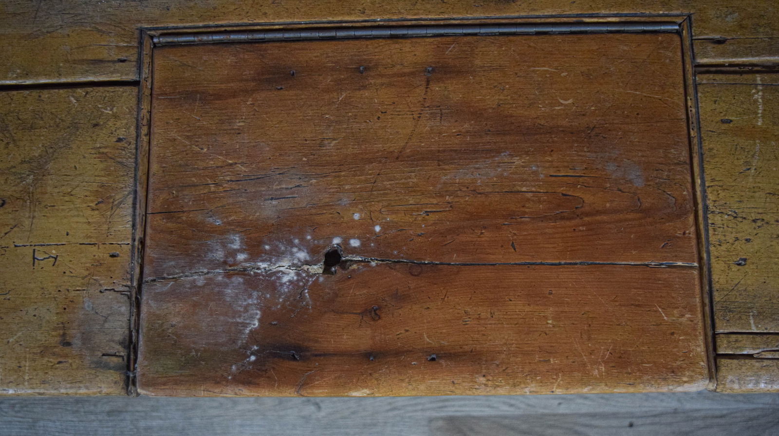 Pine Settle Bench - 8