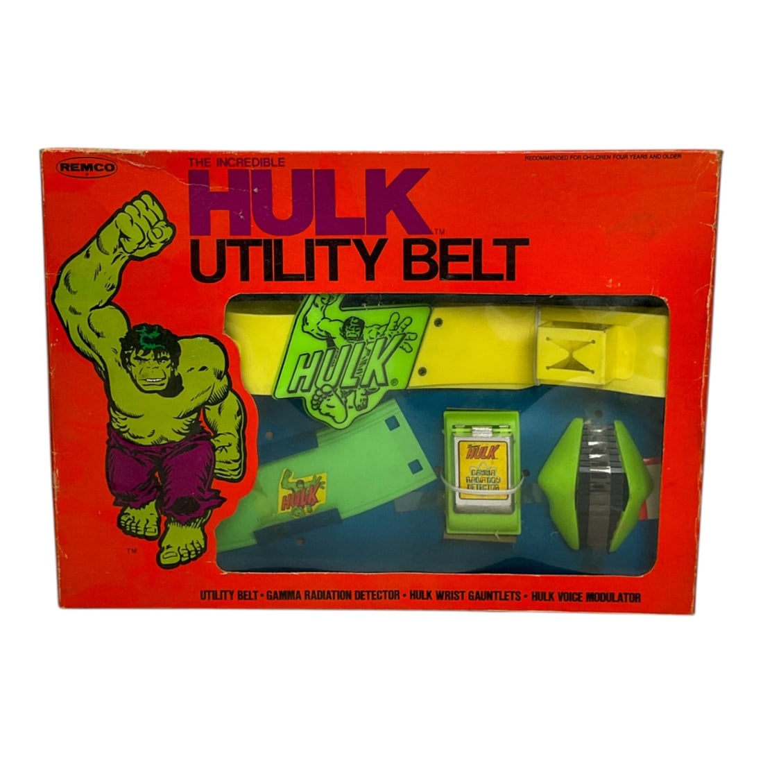 Remco 1978 The Incredible Hulk Utility Belt Play Set: Vintage The Incredible Hulk Utility Belt play set manufactured by Remco 1978. The set is constructed primarily of molded plastic and vinyl components. It includes a vibrant yellow utility belt featuri