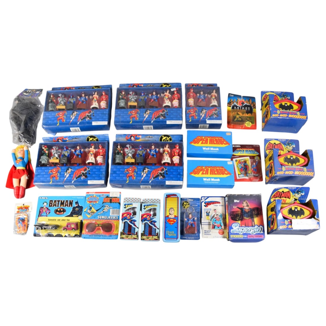 24 Vintage DC Superhero Toys & Memorabilia (1 of 15)