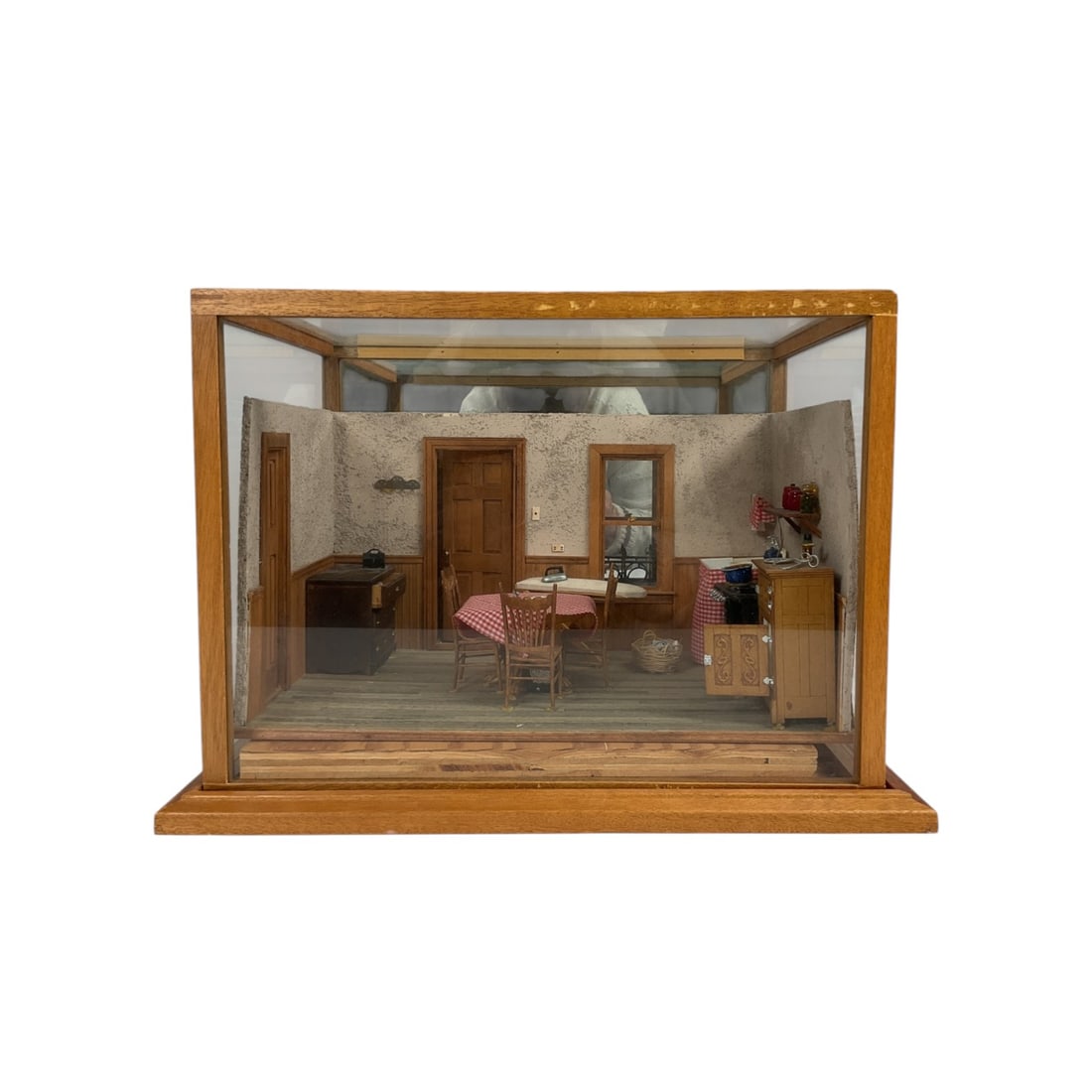 The Honeymooners Kramden Apartment Diorama (1 of 7)